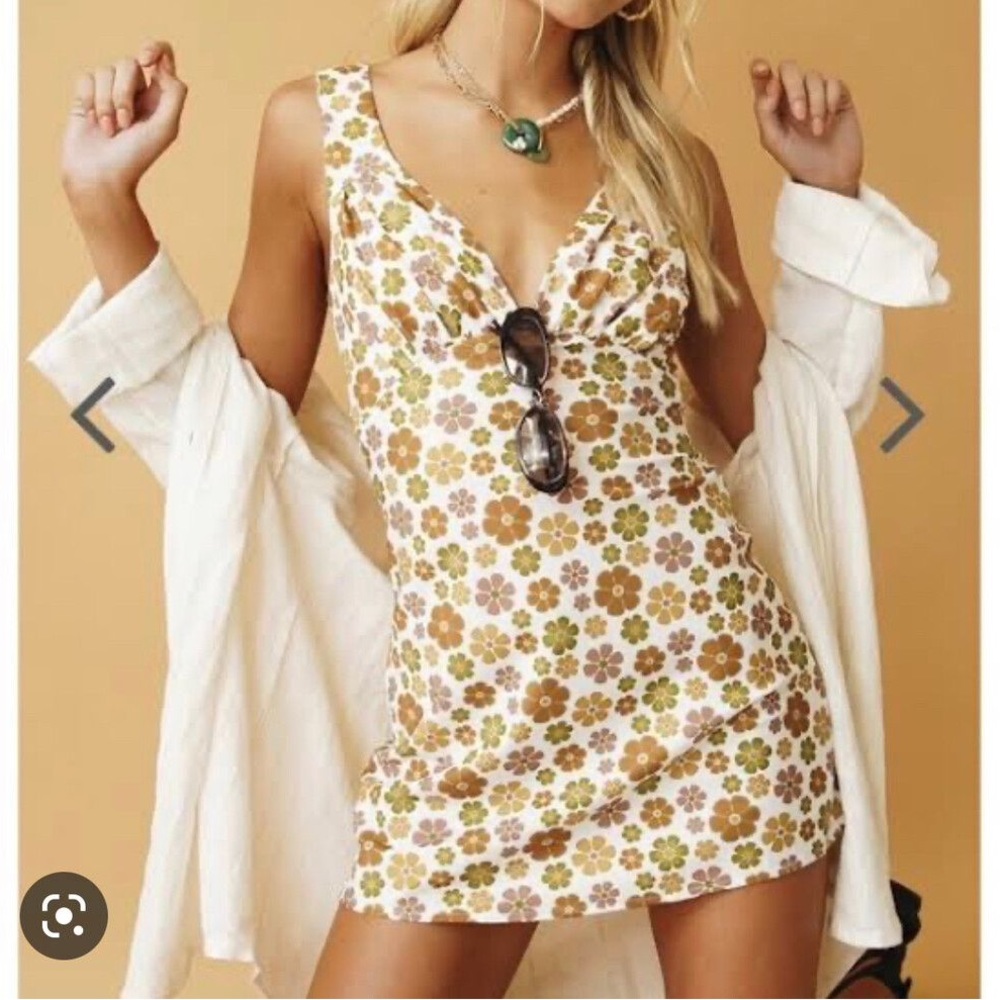 VRG GIRL 70s Style Retro Floral Mini Dress US 4 UK8